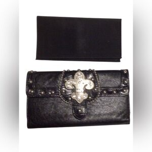 EUC..Womens Fleur De Lise black wallet,with checbook insert.